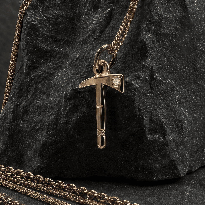 9ct yellow gold and diamond. Chain not included. Code: RSD 001. Price on enquiry.